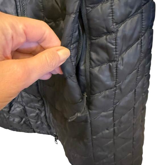The North Face Women’s Black Lightweight Quilted Coat Sz S - Picture 5 of 16